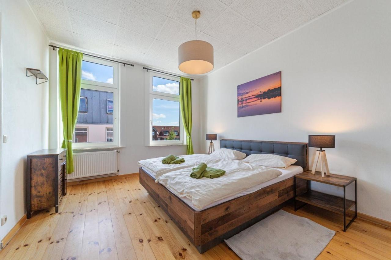 Infinity Stay: Bis Zu 6 Personen Zentrumsnah Wassernah Netflix Wilhelmshaven Buitenkant foto